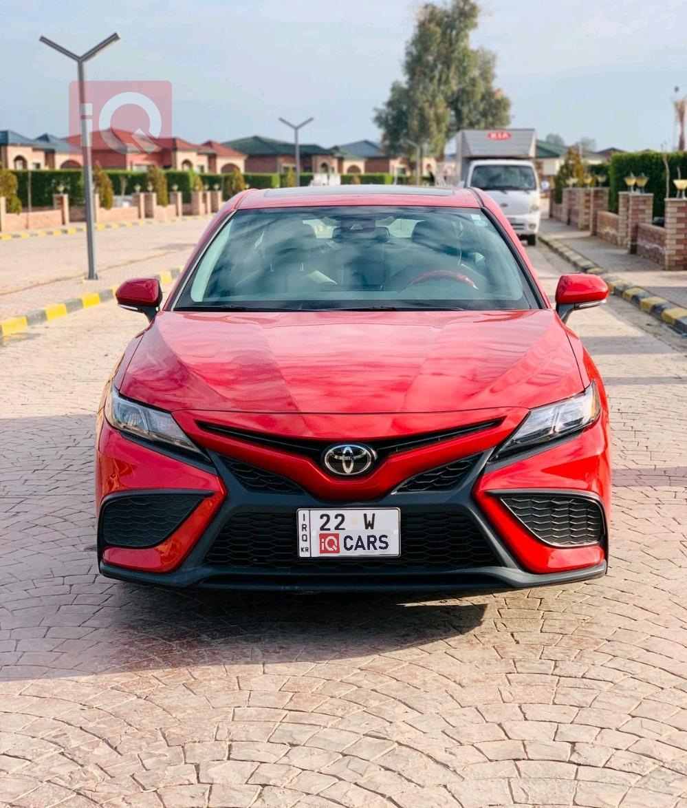 تۆیۆتا کامری